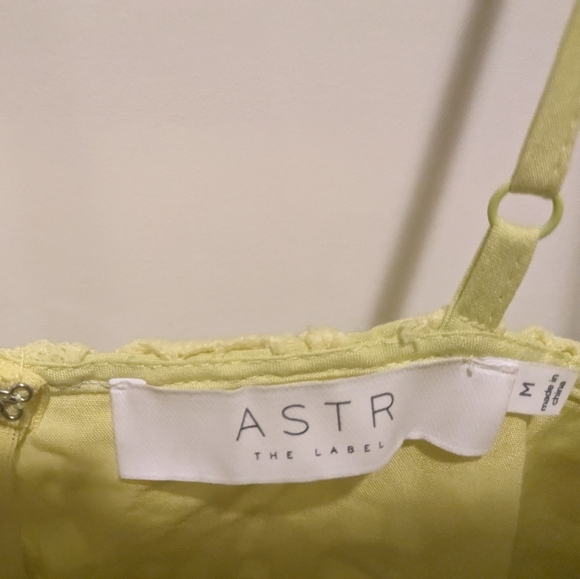 ASTR The Label Yellow A Line Midi Lace Dress Size M - Picture 4 of 4